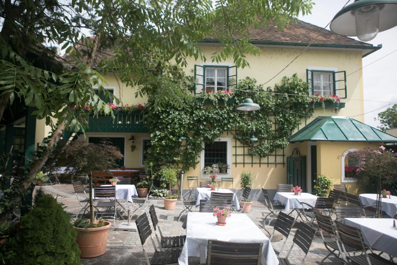 Hotel Garni - Gasthof Pillgrab سانكت فالنتين المظهر الخارجي الصورة
