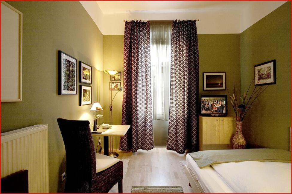Hotel Garni - Gasthof Pillgrab سانكت فالنتين المظهر الخارجي الصورة