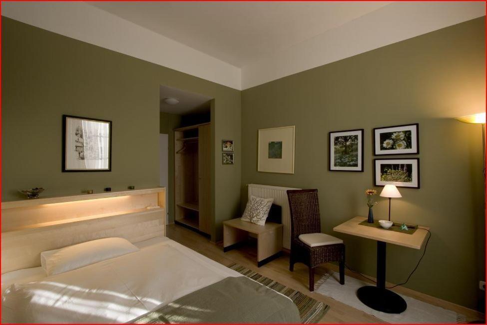 Hotel Garni - Gasthof Pillgrab سانكت فالنتين المظهر الخارجي الصورة